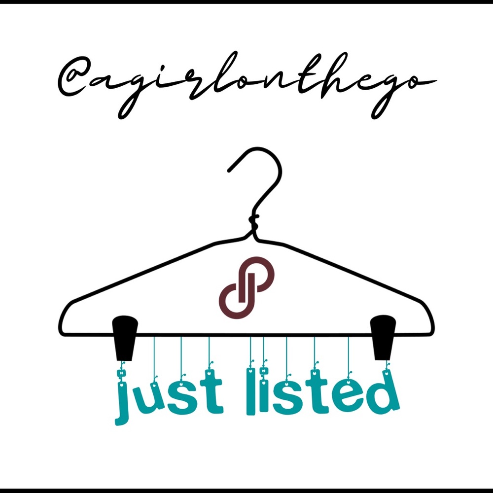 👀 Check out my closet for newly listed items 👚 👖 👞 💼 👛